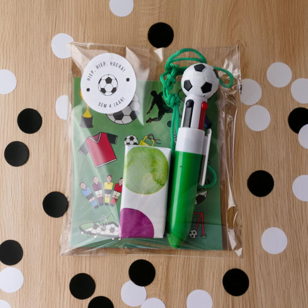 Voetbal traktatie pen en sticker