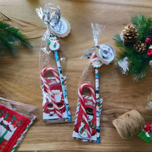 Kersttraktatie kerstpotlood met gum